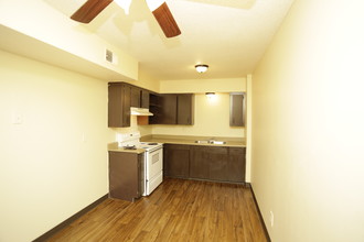 Winner Place Apartments in Independence, MO - Building Photo - Interior Photo