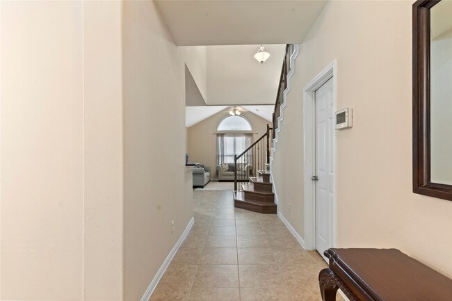 property at 26326 Creston Cliff Ct