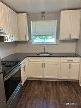 72 Folly Brook Blvd in Wethersfield, CT - Foto de edificio - Building Photo