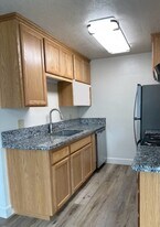 797-799 15th St NE in Salem, OR - Building Photo