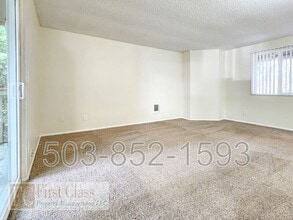 10058 SW Garrett St in Portland, OR - Building Photo - Building Photo