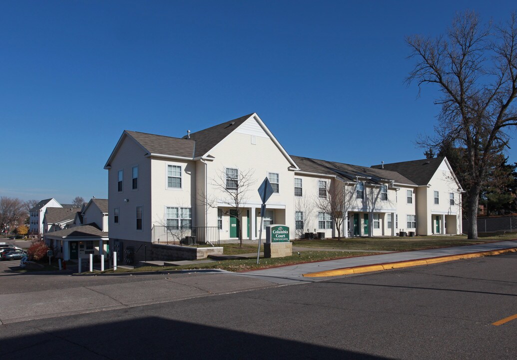 Columbia Court in Minneapolis, MN - Building Photo