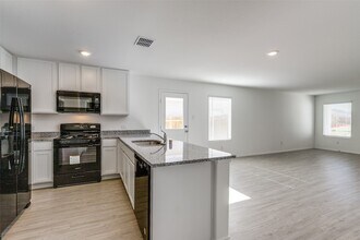 12020 Arabian Rd in Aubrey, TX - Building Photo - Building Photo