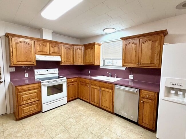 43063 Black Bayou Rd in Gonzales, LA - Building Photo - Building Photo