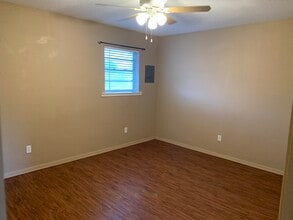 1700 Scurry St in Big Spring, TX - Building Photo - Building Photo