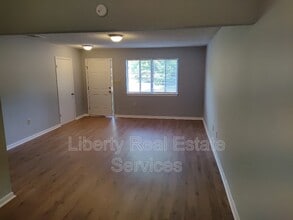 304 Simpson St in Hinesville, GA - Building Photo - Building Photo