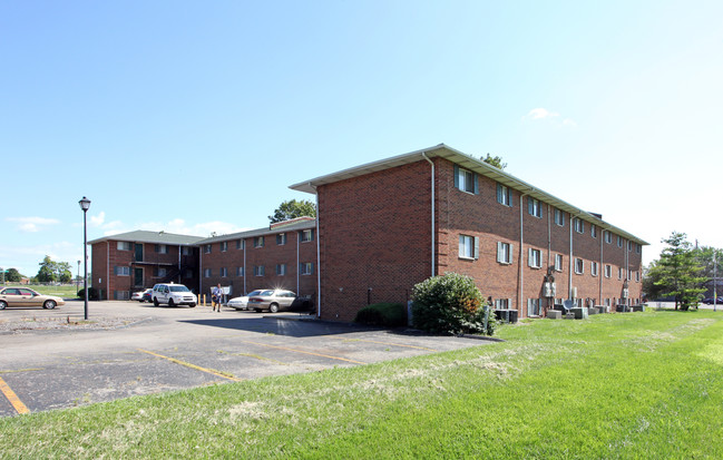 Wildberry Apartments in Columbus, OH - Building Photo - Building Photo