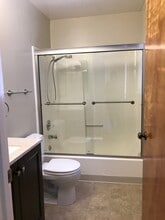362 Alida Way in South San Francisco, CA - Building Photo - Building Photo