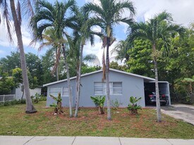 5999 NW 42nd Ave in Fort Lauderdale, FL - Building Photo