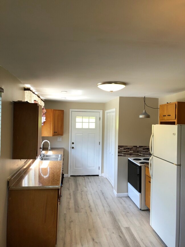 property at 101 Cochran Ln