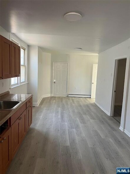 36 N 8th St, Unit 10-1005 in Paterson, NJ - Building Photo - Building Photo