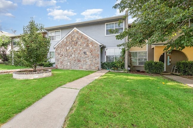 7160 Hickory St in Frisco, TX - Building Photo - Building Photo
