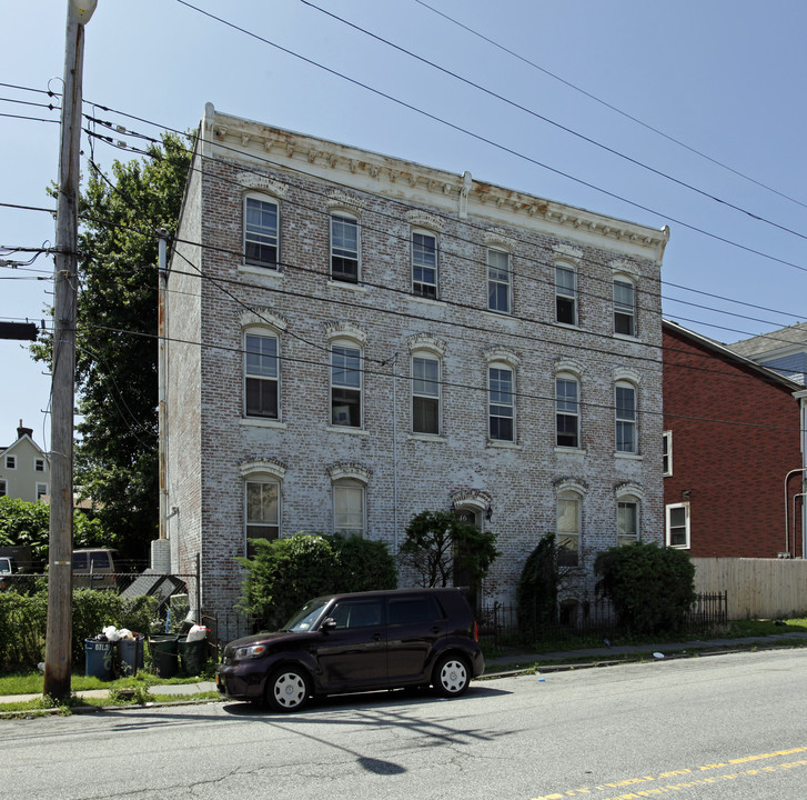 46 Broad St in Staten Island, NY - Building Photo