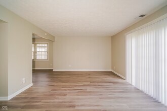 6 Augusta Cir in Greenwood, IN - Building Photo - Building Photo