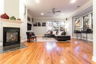 3251 San Jacinto St in Dallas, TX - Building Photo