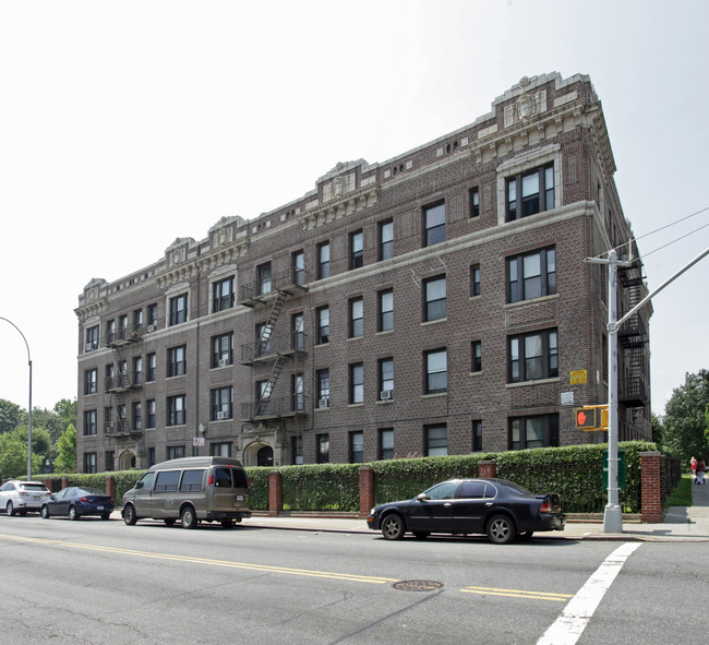 2100 Cropsey Ave in Brooklyn, NY - Building Photo - Building Photo