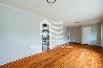 2823 Shannon St in Jackson, MS - Building Photo - Building Photo