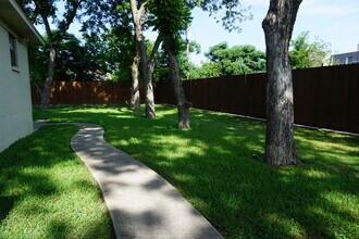 2817 Wayside Ave in Fort Worth, TX - Building Photo - Building Photo