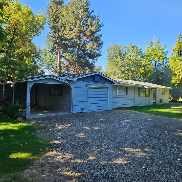 3007 N Shamrock Ave in Boise, ID - Foto de edificio