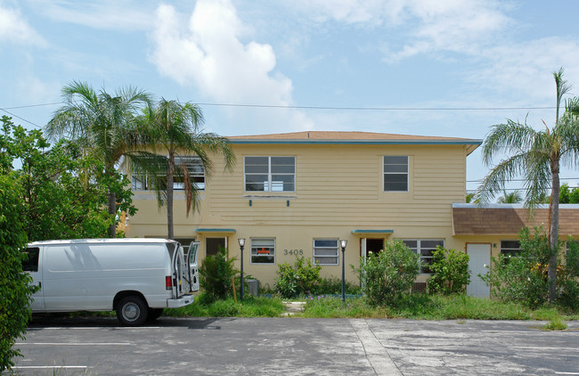 3408 Spring St in Pompano Beach, FL - Building Photo - Building Photo