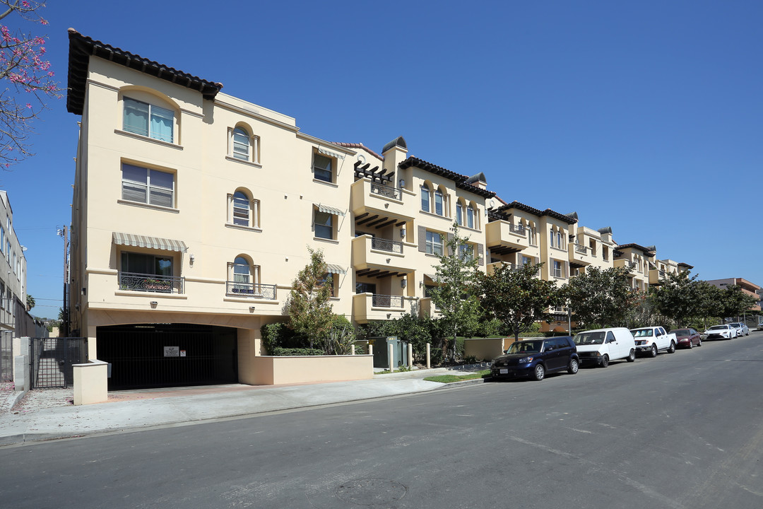 Rosewood Villas in Los Angeles, CA - Foto de edificio