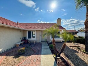 27221 Vía Debra in Menifee, CA - Building Photo - Building Photo