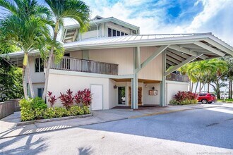4103 SE Centerboard Ln in Stuart, FL - Foto de edificio - Building Photo