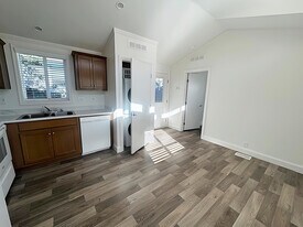 8531 Kittyhawk Ave in Los Angeles, CA - Building Photo