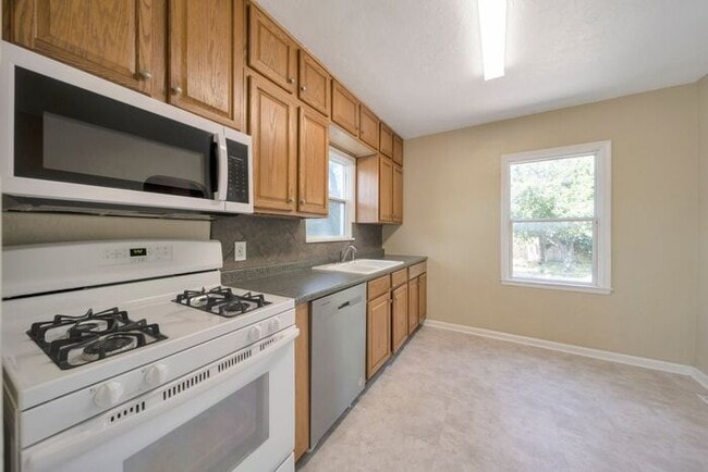 2030 S Roberta St in Salt Lake City, UT - Building Photo - Building Photo