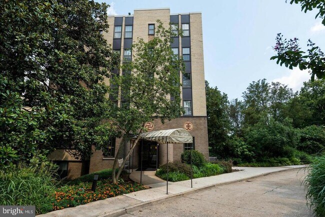 property at 3901 Cathedral Ave NW