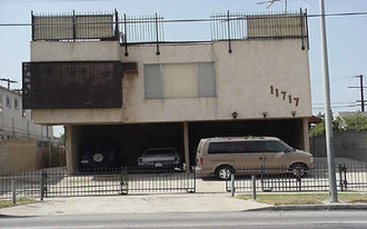 11717 S Figueroa St Apartments