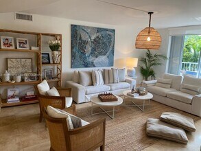 210 Seaview Dr in Key Biscayne, FL - Building Photo - Building Photo