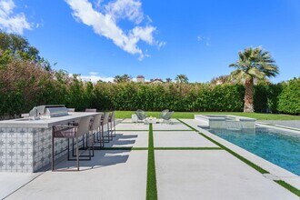 37081 Palmdale Rd in Rancho Mirage, CA - Building Photo - Building Photo