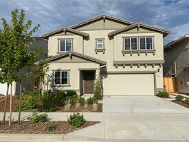 628 Independence Ave in Lincoln, CA - Building Photo