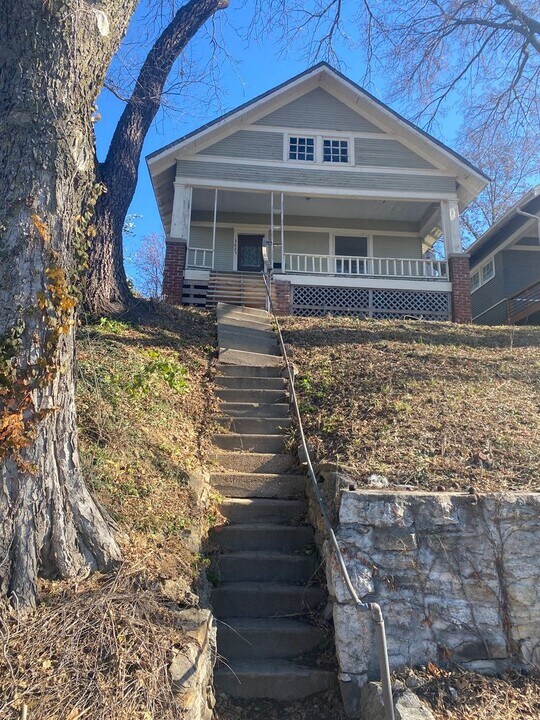 3625 State Line Rd in Kansas City, MO - Building Photo