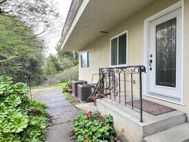 3 Rolph Park Ct in Crockett, CA - Building Photo