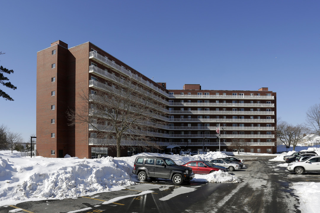 O'Brien Towers in Quincy, MA - Building Photo