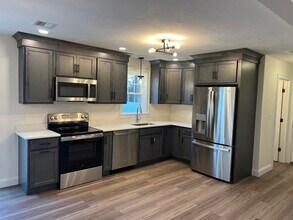 2 Hummingbird Path in Middleboro, MA - Building Photo - Building Photo