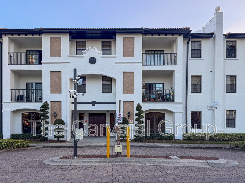 5550 E Michigan St in Orlando, FL - Building Photo
