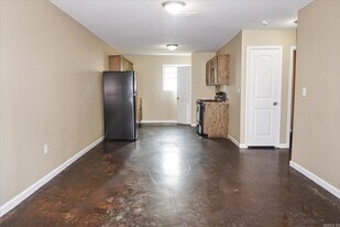 407 E Allen Ave, Unit 2 in Jonesboro, AR - Building Photo