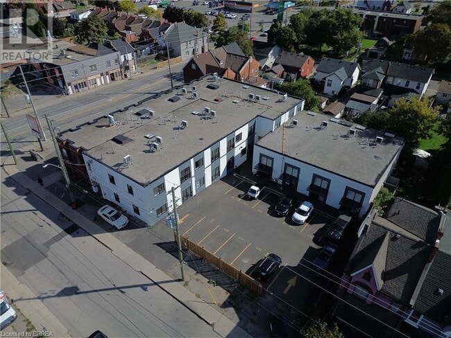 property at 252 Catharine St N