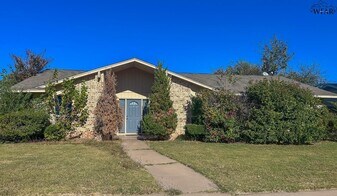 4615 El Capitan Dr in Wichita Falls, TX - Building Photo
