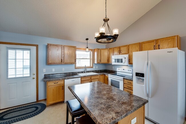 1728 Ponderosa Ln in New Richmond, WI - Building Photo - Building Photo