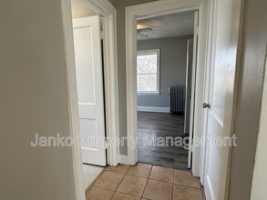 5607 W Wabansia Ave in Chicago, IL - Building Photo - Building Photo
