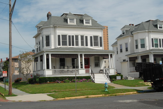 209 6th Ave in Asbury Park, NJ - Building Photo - Building Photo