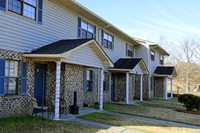 Plantation Apartments in Moncks Corner, SC - Foto de edificio - Building Photo