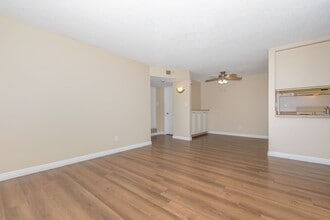 5665 N Fresno St in Fresno, CA - Building Photo - Building Photo