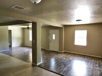 3103 Sunnydale Dr photo'