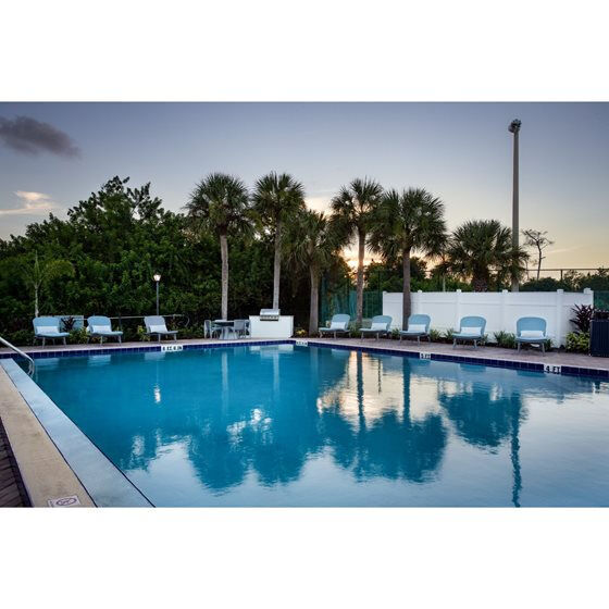 The Harbours in Melbourne, FL - Building Photo