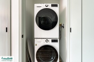 39 Railroad Ave in Haverhill, MA - Building Photo - Building Photo